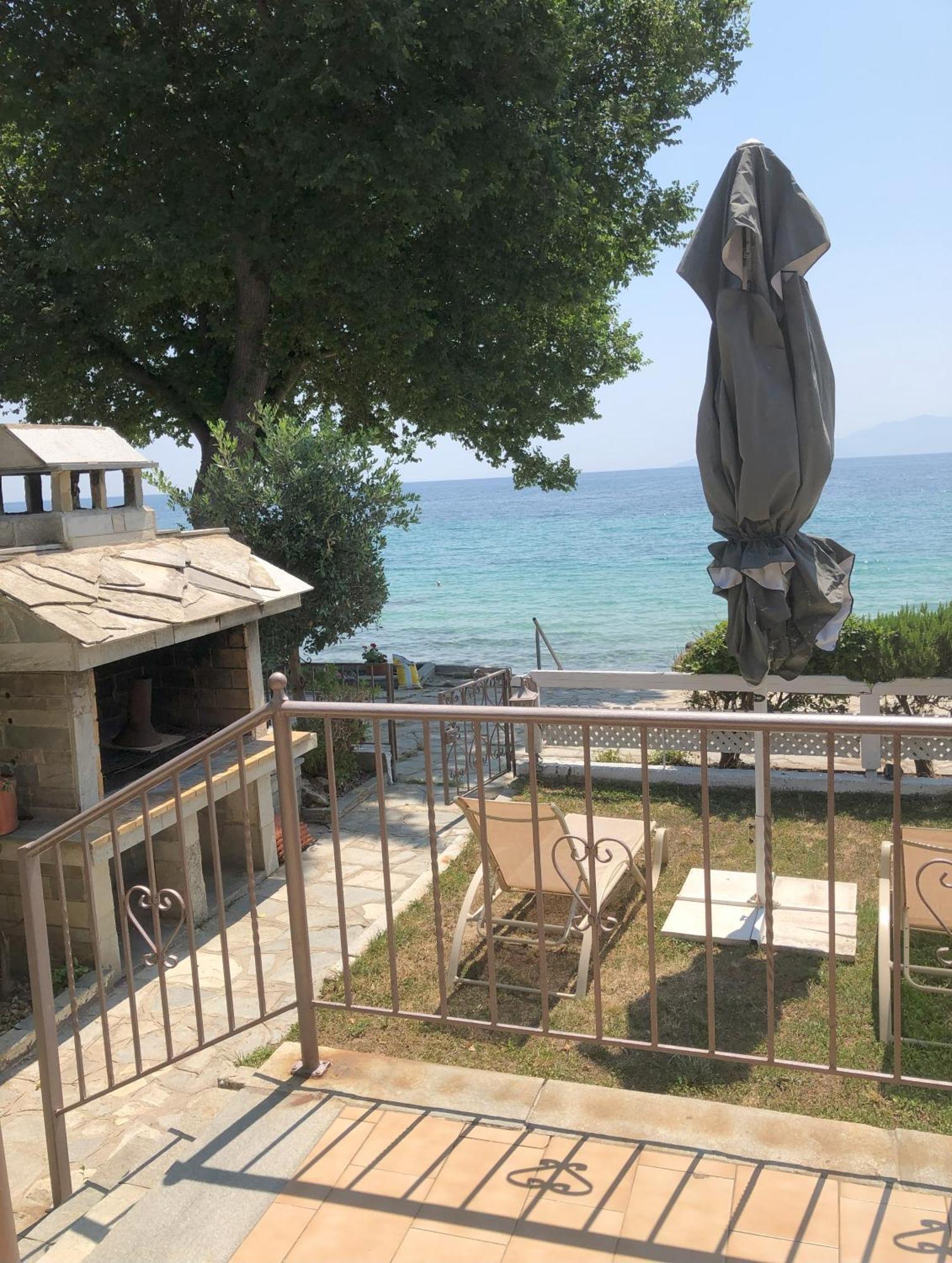 Palio Beach House Palaiontsiflikion Exterior photo